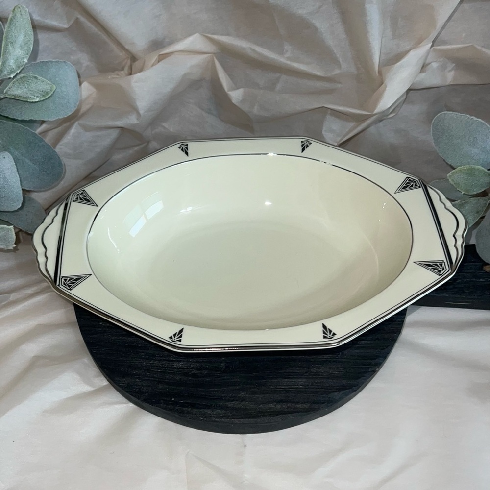 Vintage Community China Bavaria-Deauville 11 3/4” Oval Vegetable Serving Bowl